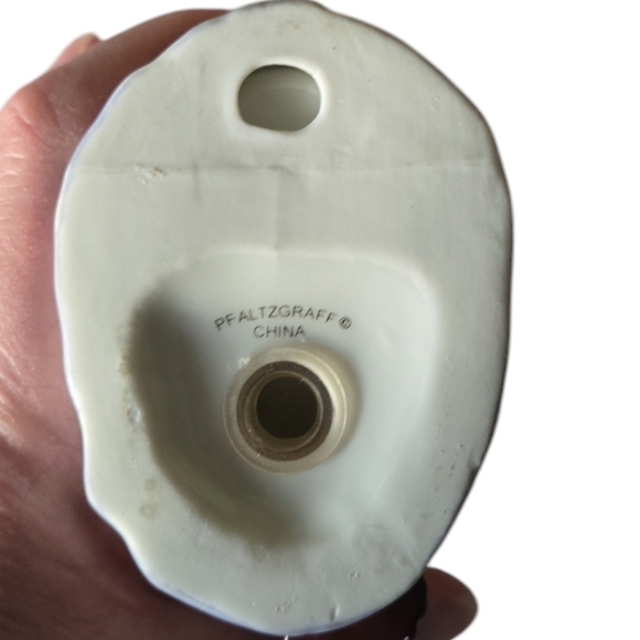 PFALTZGRAFF CHRISTMAS SALT SHAKER - Picture 5 of 6